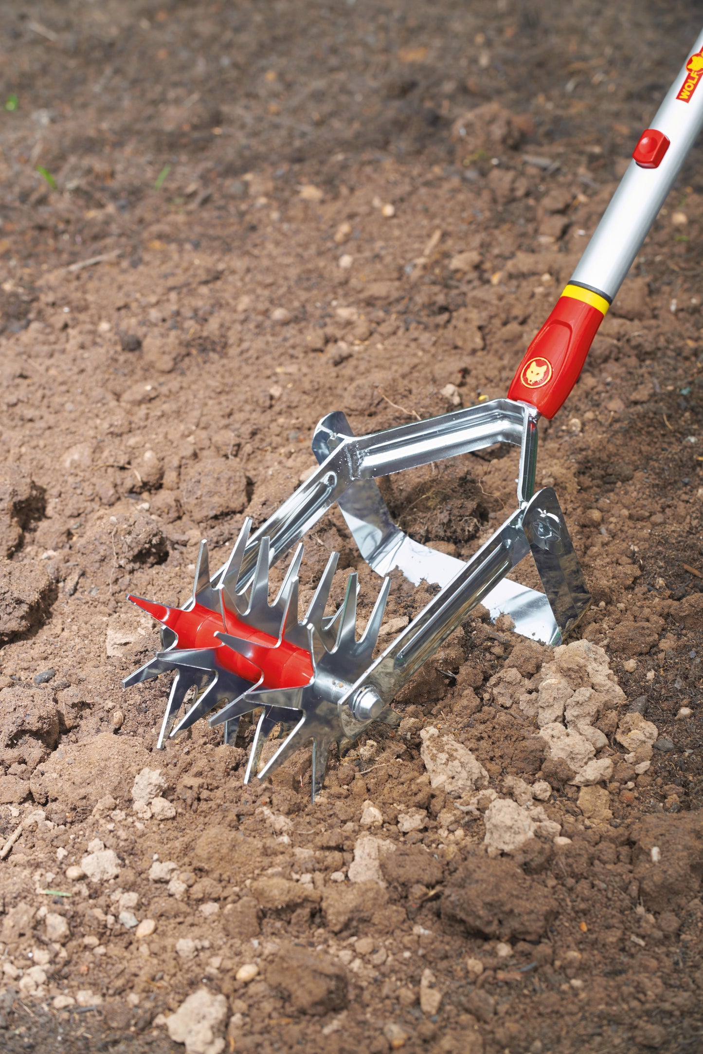 WOLF-Garten Multi-Change® DAS Soil Miller 15cm Rotary Cultivator & ZMI15 Aluminium Handle – 142cm WolfOnline